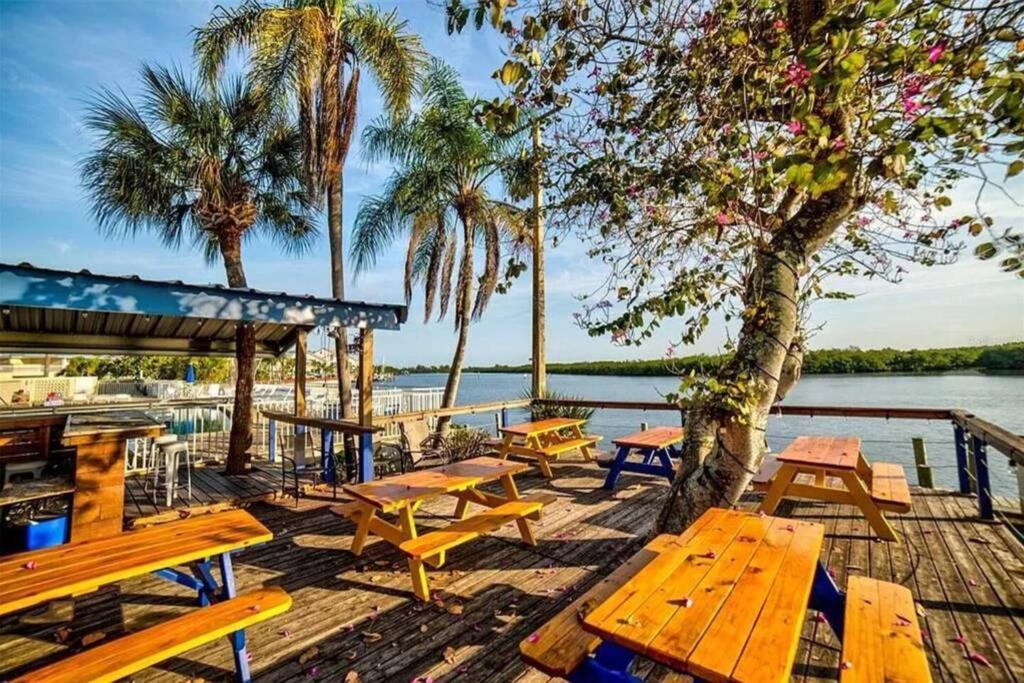 רסקין Bay View, Studio206, Beach Steps Away! Pool+Wifi מראה חיצוני תמונה