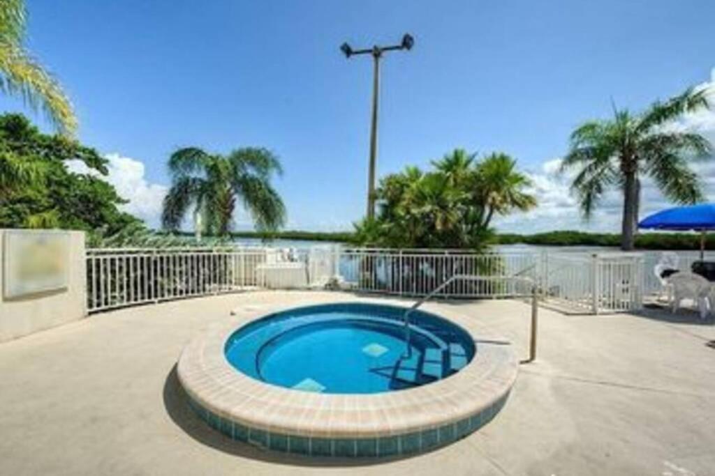 רסקין Bay View, Studio206, Beach Steps Away! Pool+Wifi מראה חיצוני תמונה
