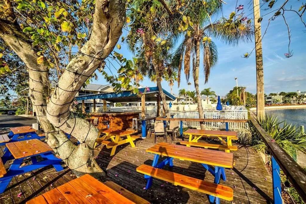 רסקין Bay View, Studio206, Beach Steps Away! Pool+Wifi מראה חיצוני תמונה